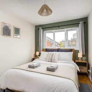 Apartment Homely And Stylish Bermondsey With Parking, London