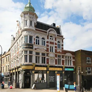 New Cross Hostal